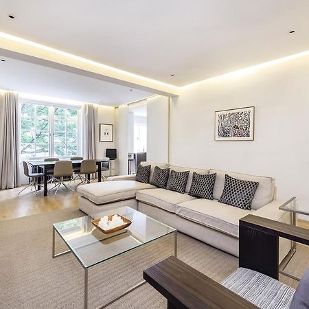 2 Bed, 2 Bath In Mayfair, Garden View 런던 외부 사진