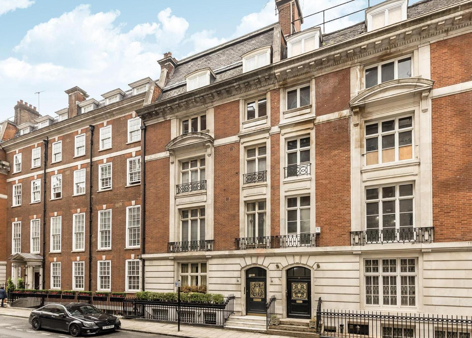 2 Bed, 2 Bath In Mayfair, Garden View 런던 외부 사진